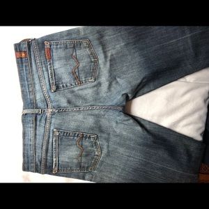 Boot cut 7 jeans in like new condition